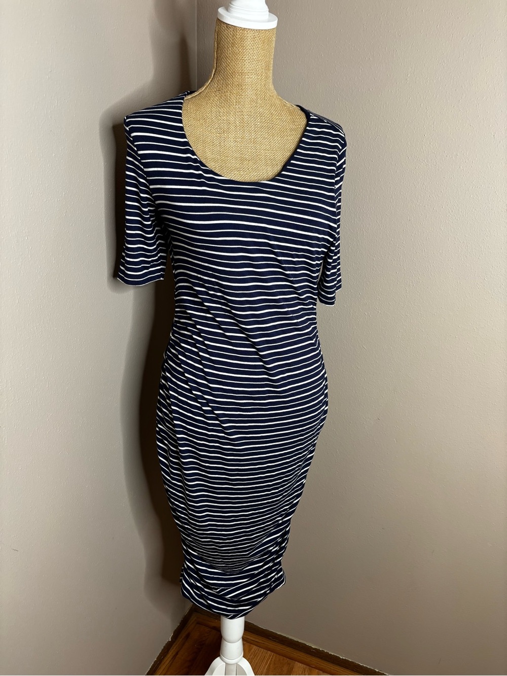 A Pea in the Pod Navy and White Striped Scoop Neck Maternity Midi Dress Medium